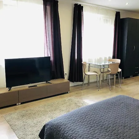 Mira Apartment