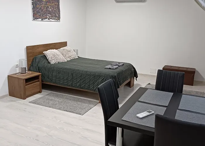 Διαμέρισμα Mira Ντέμπρετσεν